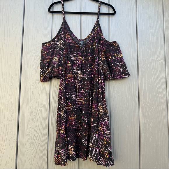 Torrid Mini Crepe Cold Shoulder Cover Up Dress Plus Size 3X Stars Print Tunic - Picture 2 of 13